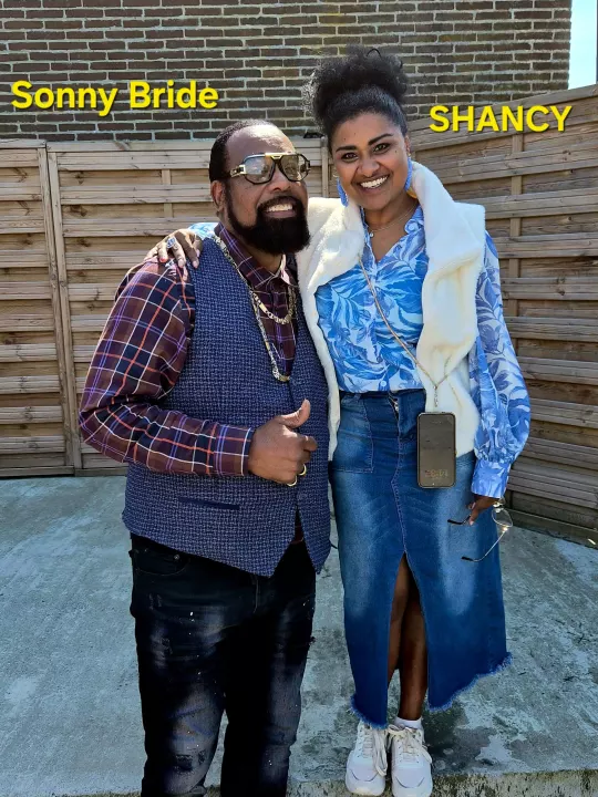 Sfeerfoto van een optreden van Shancy
